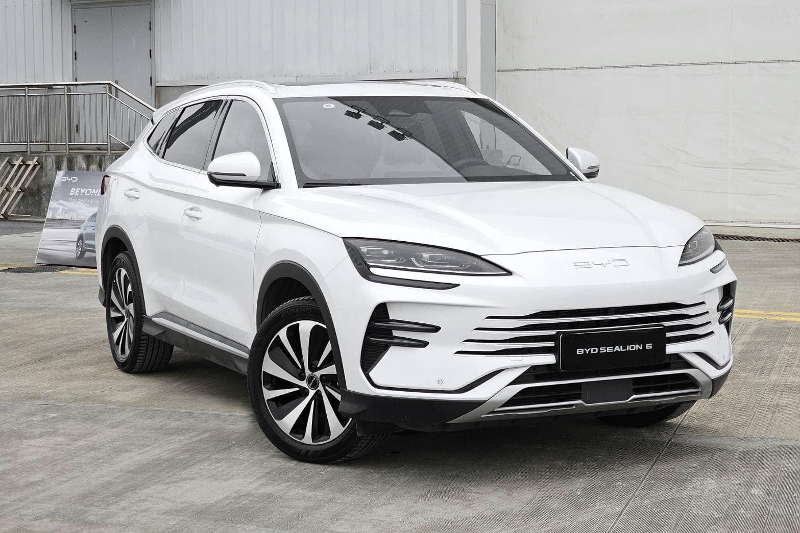 Sự quan tâm đến các mẫu crossover hybrid cỡ C